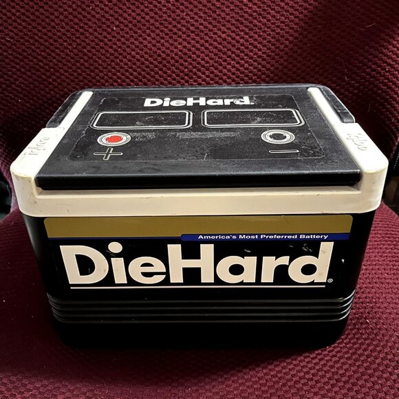 Igloo Other - Vintage IGLOO DIE HARD Car Battery Ice Chest 6 Pack Cooler Lunch Box